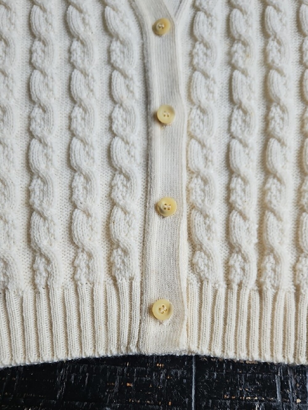 Vintage New Pendleton Cream Cable Knit V-Neck Buttoned Sweater Vest Size Medium - Picture 11 of 16
